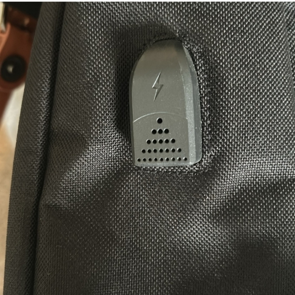 Teimose NWOT Large USB Backpack - Picture 10 of 10